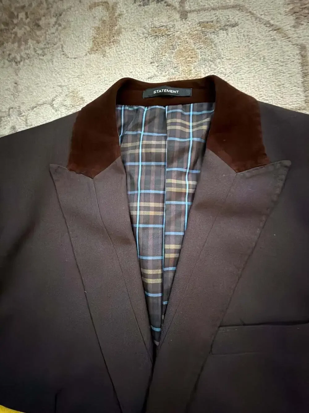 STATEMENT Brown Blazer Sport Coat with Velvet Collar and Plaid Lining